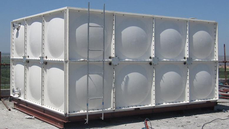 玻璃鋼水箱的出口管應該怎么連接？